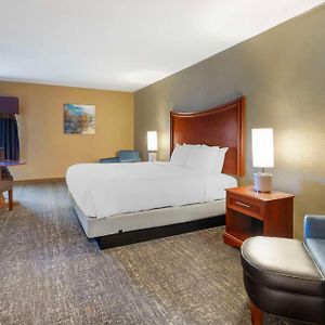 Clarion Inn